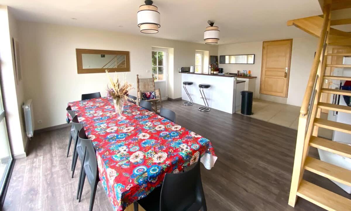 Large Farmhouse With Garden And Sea View For 8 People Locquenole Екстериор снимка